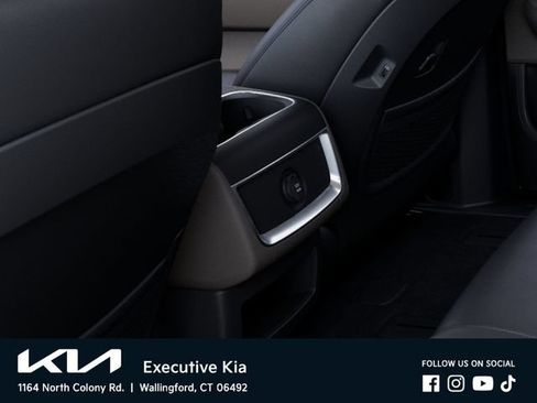 New 2026 Kia Carnival FWD image 26