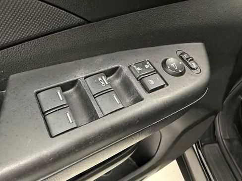 Used 2015 Honda CR-V LX image 29