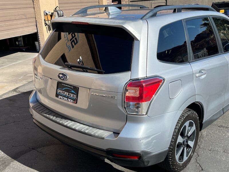 Used 2018 Subaru Forester 2.5i Premium AWD/4WD image 16