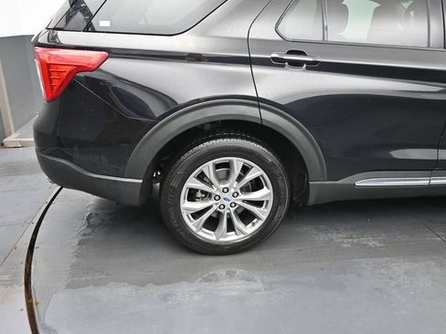 Used 2022 Ford Explorer Limited AWD/4WD image 12