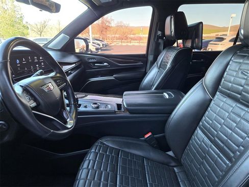 Used 2021 Cadillac Escalade ESV Sport Platinum w/ Heavy-Duty Trailer Package image 26