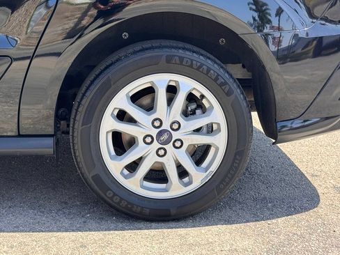Used 2019 Ford Transit Connect XLT FWD image 14