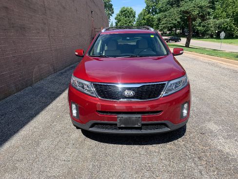 Used 2014 Kia Sorento LX AWD/4WD image 8