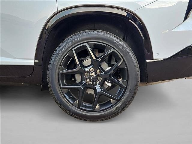 New 2026 Chevrolet Traverse RS w/ LPO, Floor Liner Package FWD image 10