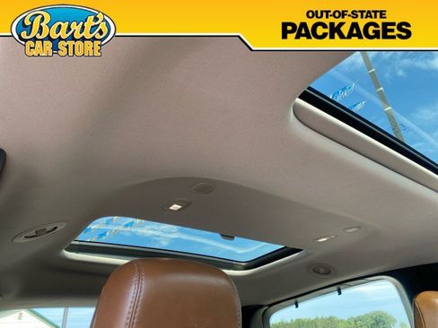 Used 2018 Chrysler Pacifica Limited w/ Advanced Safetytec Group FWD image 12