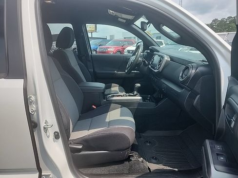 Used 2023 Toyota Tacoma TRD Sport w/ Black Out Package (TMS) AWD/4WD image 32