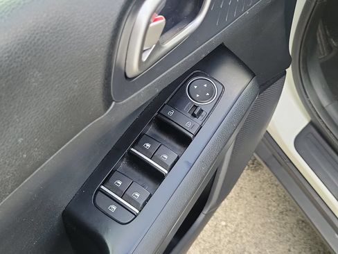 Used 2020 Kia Soul S FWD image 18