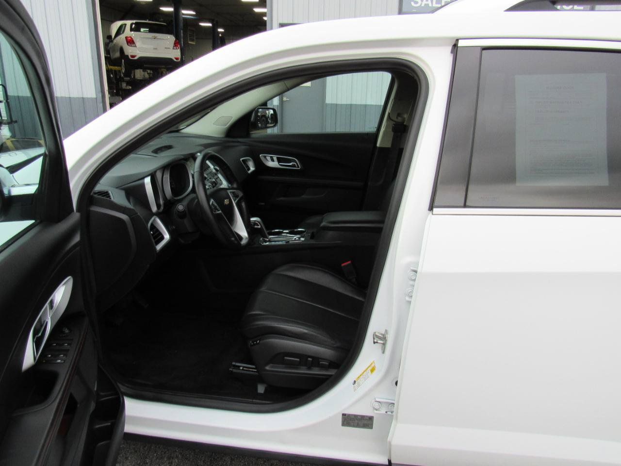 Used 2015 Chevrolet Equinox LTZ w/ LPO, Protection Package AWD/4WD image 16