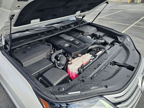 Used 2022 Lexus LX 600 4WD w/ Interior Upgrade Package image 27