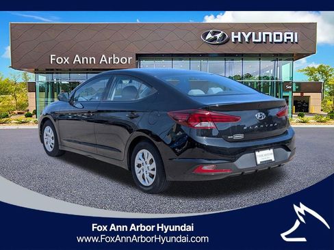 Used 2020 Hyundai Elantra SE w/ Convenience Package (C2) FWD image 3