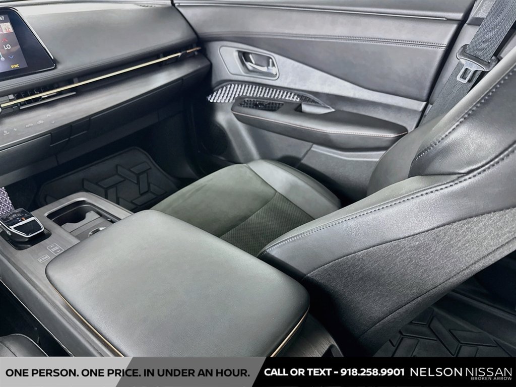Certified 2023 Nissan Ariya AWD image 22