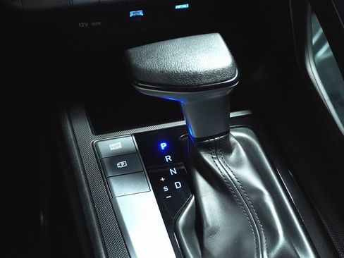 Certified 2023 Hyundai Elantra SEL image 18