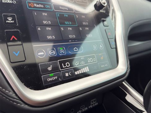 Used 2024 Subaru Outback Premium image 25