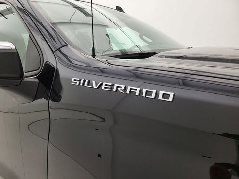 Used 2025 Chevrolet Silverado 1500 LT AWD/4WD image 23