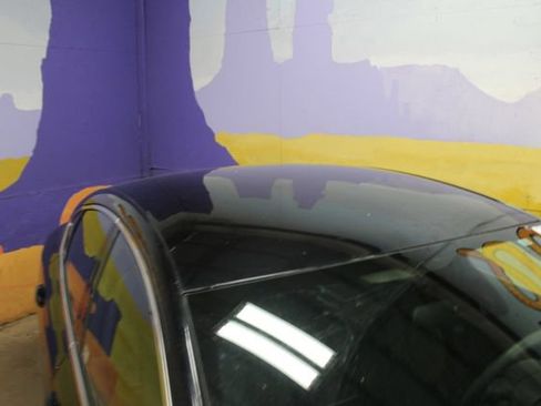 Used 2015 Chrysler 200 LX FWD image 8