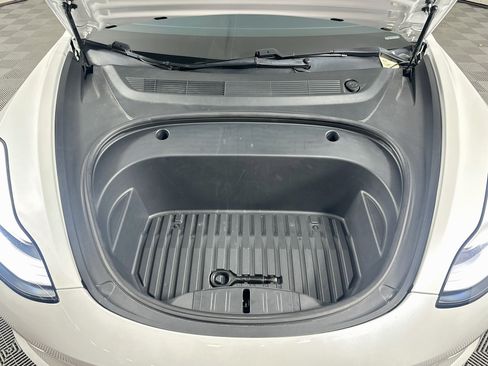 Used 2021 Tesla Model 3 Standard Range Plus RWD image 31