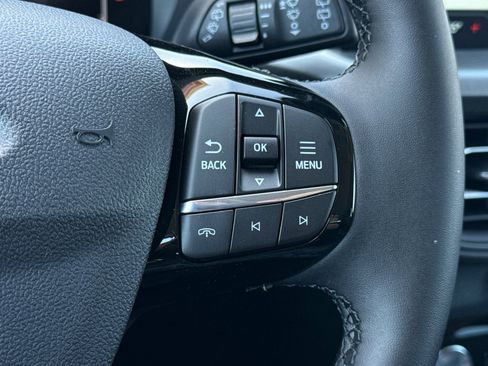 New 2025 Ford Escape SE image 30