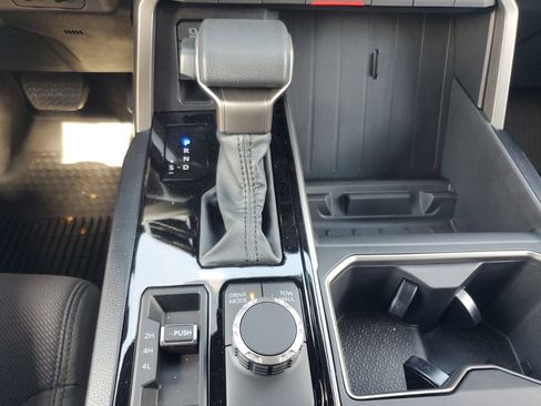 Used 2026 Toyota Tundra SR5 AWD/4WD image 25