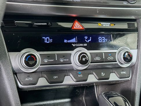 Used 2020 Hyundai Elantra SEL w/ Cargo Package (C1) image 23