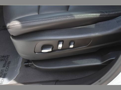 Used 2025 Cadillac XT5 Premium Luxury FWD image 34