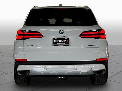 Used 2026 BMW X5 sDrive40i w/ Climate Comfort Package RWD image 4