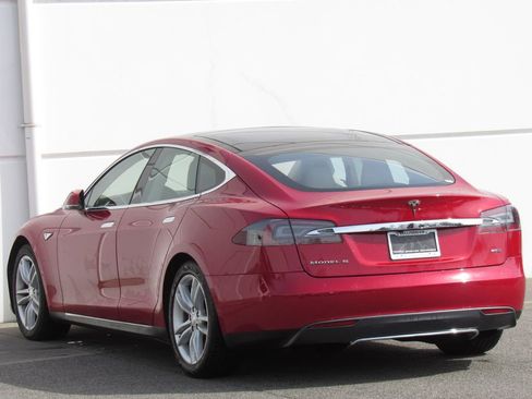 Used 2015 Tesla Model S 85D image 5