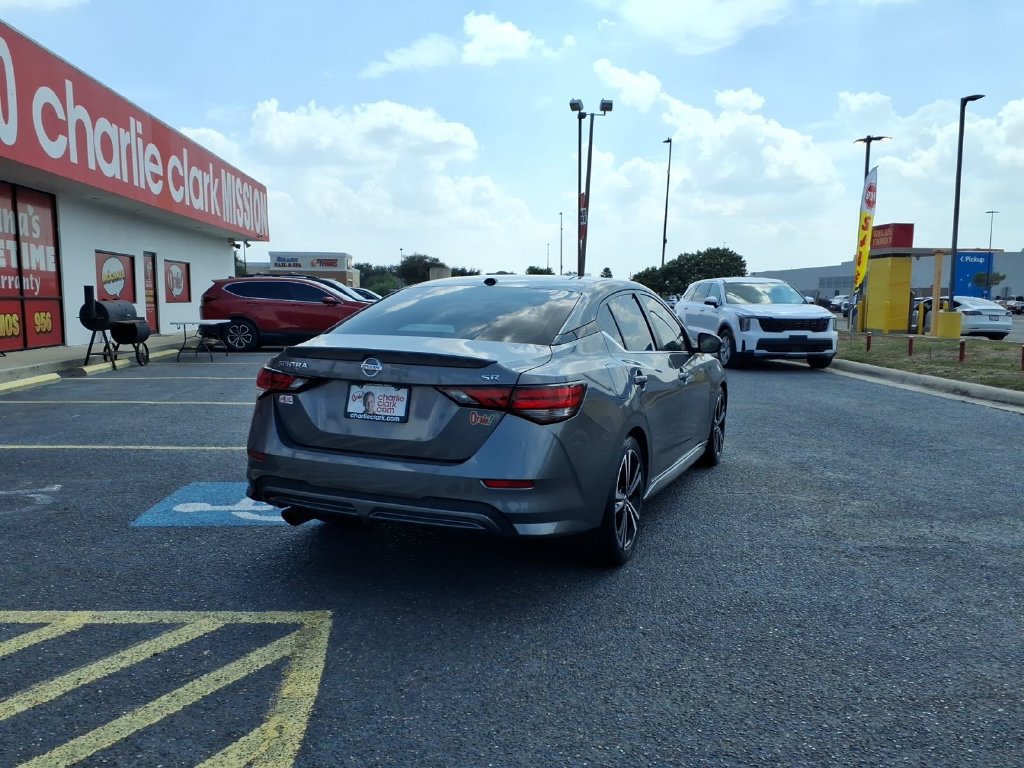 Used 2023 Nissan Sentra SR FWD image 5