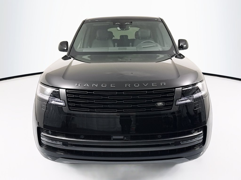 New 2026 Land Rover Range Rover Long Wheelbase SE AWD/4WD image 2