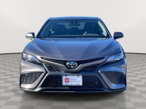 Used 2024 Toyota Camry SE image 2
