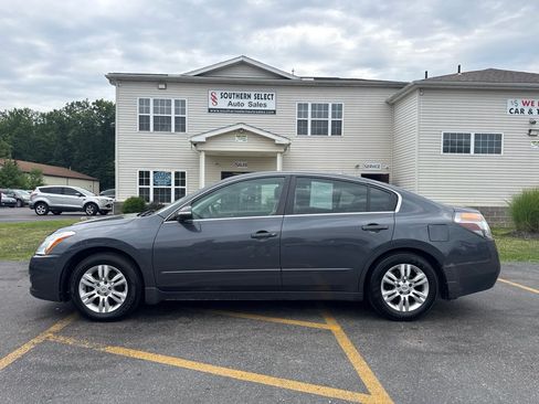 Used 2011 Nissan Altima 2.5 SL w/ 2.5SL Pkg FWD image 1