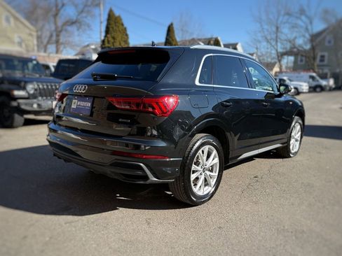 Used 2025 Audi Q3 2.0T Premium image 8