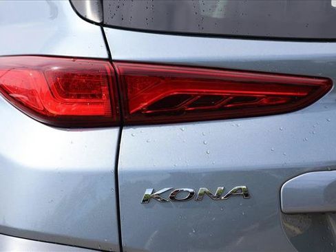 Used 2019 Hyundai Kona Limited AWD/4WD image 11