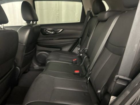 Used 2020 Nissan Rogue SL image 23