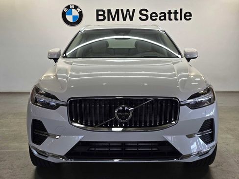 Used 2023 Volvo XC60 T8 Ultimate w/ Climate Package image 6