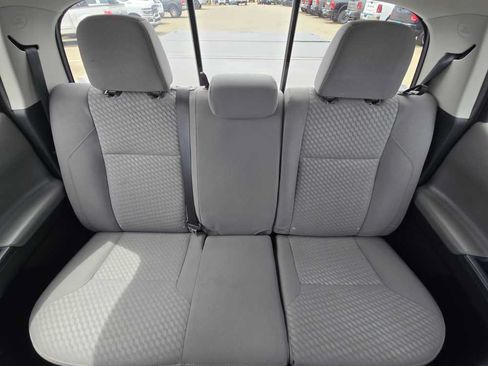 Used 2022 Toyota Tacoma SR5 AWD/4WD image 17