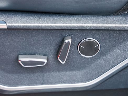 Used 2022 Ford F150 Raptor w/ Raptor 37 Performance Package image 22