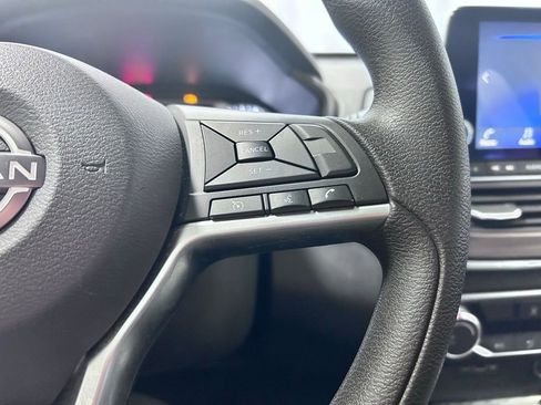 Used 2023 Nissan Altima 2.5 SV image 10