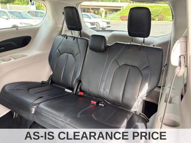 Used 2021 Chrysler Pacifica Touring-L FWD image 20
