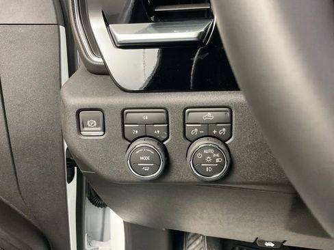 New 2026 Chevrolet Silverado 2500 LT w/ Convenience Package image 14