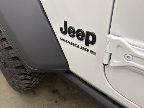 New 2025 Jeep Wrangler Willys image 18