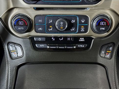 Used 2020 GMC Yukon XL Denali w/ Denali Ultimate Package image 16