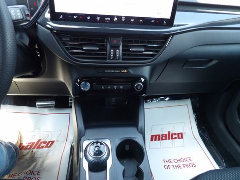 Used 2023 Ford Escape ST-Line w/ Tech Pack #1 image 17