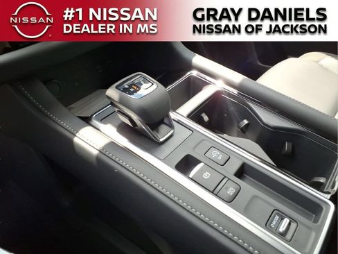 New 2026 Nissan Pathfinder SL FWD image 19