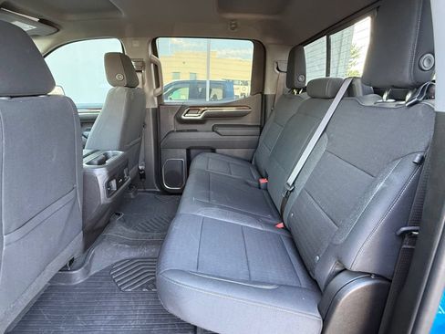 Used 2024 Chevrolet Silverado 1500 LT Trail Boss w/ Convenience Package II AWD/4WD image 14