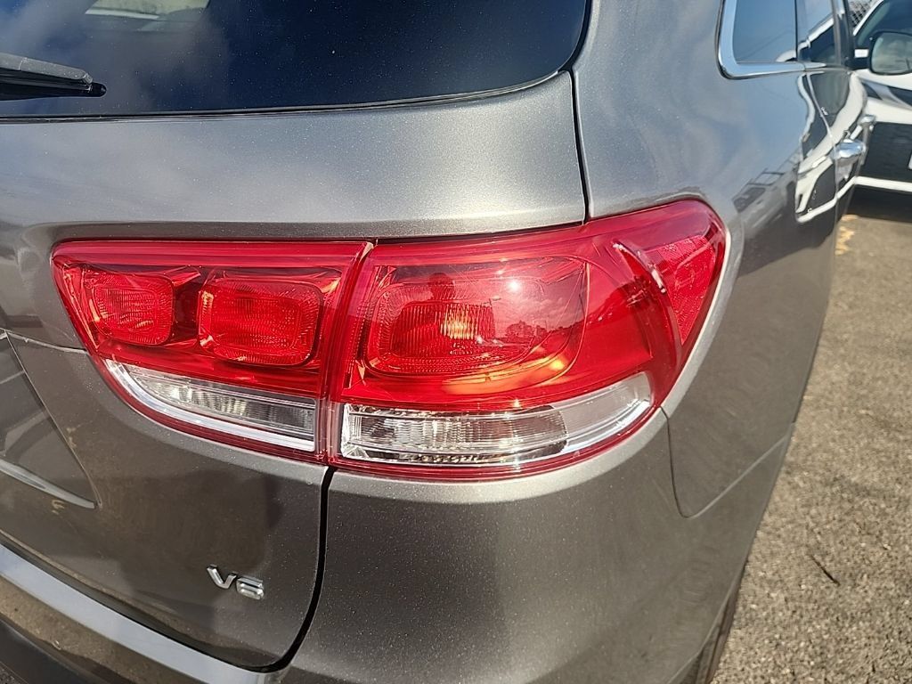 Used 2017 Kia Sorento LX w/ LX V6 Convenience Package FWD image 14