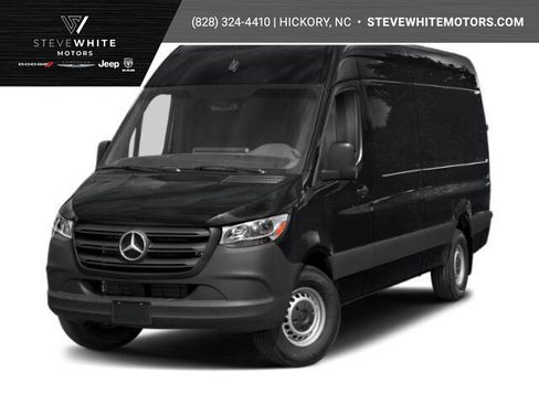 Used 2025 Mercedes-Benz Sprinter 2500 image 1