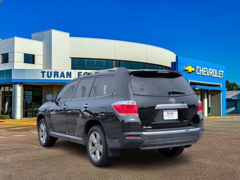 Used 2013 Toyota Highlander Limited image 3