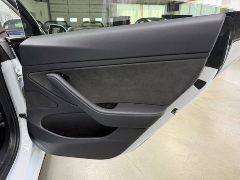 Used 2020 Tesla Model 3 Long Range image 14