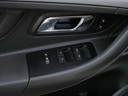Used 2011 Ford Taurus SEL w/ 201A Rapid Spec Order Code image 19