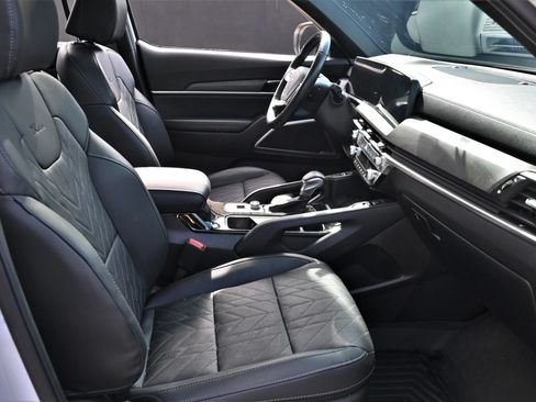 Used 2024 Kia Telluride EX X-Line AWD/4WD image 15